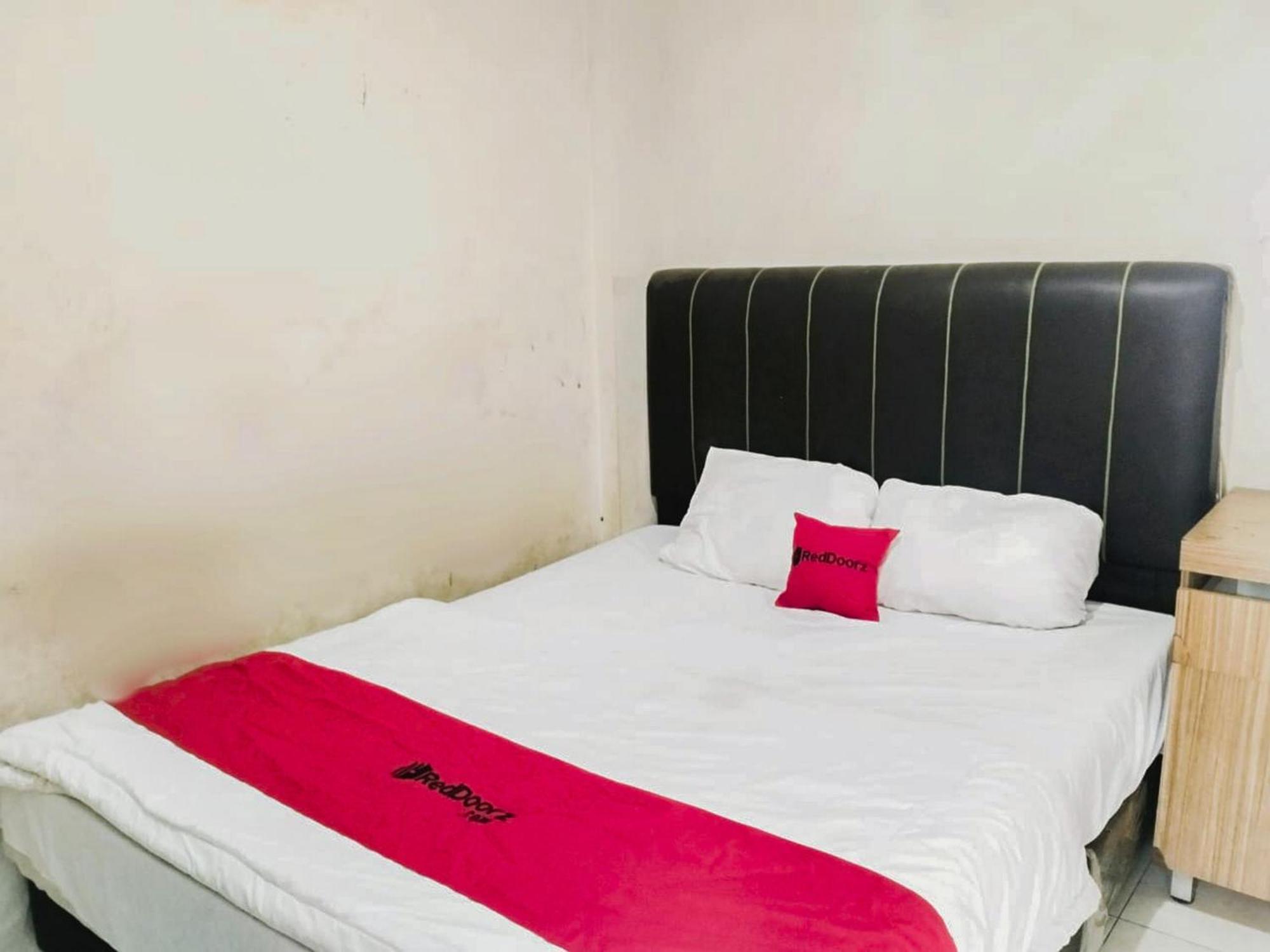 Reddoorz At Jalan Diponegoro Bandar Lampung Exterior foto